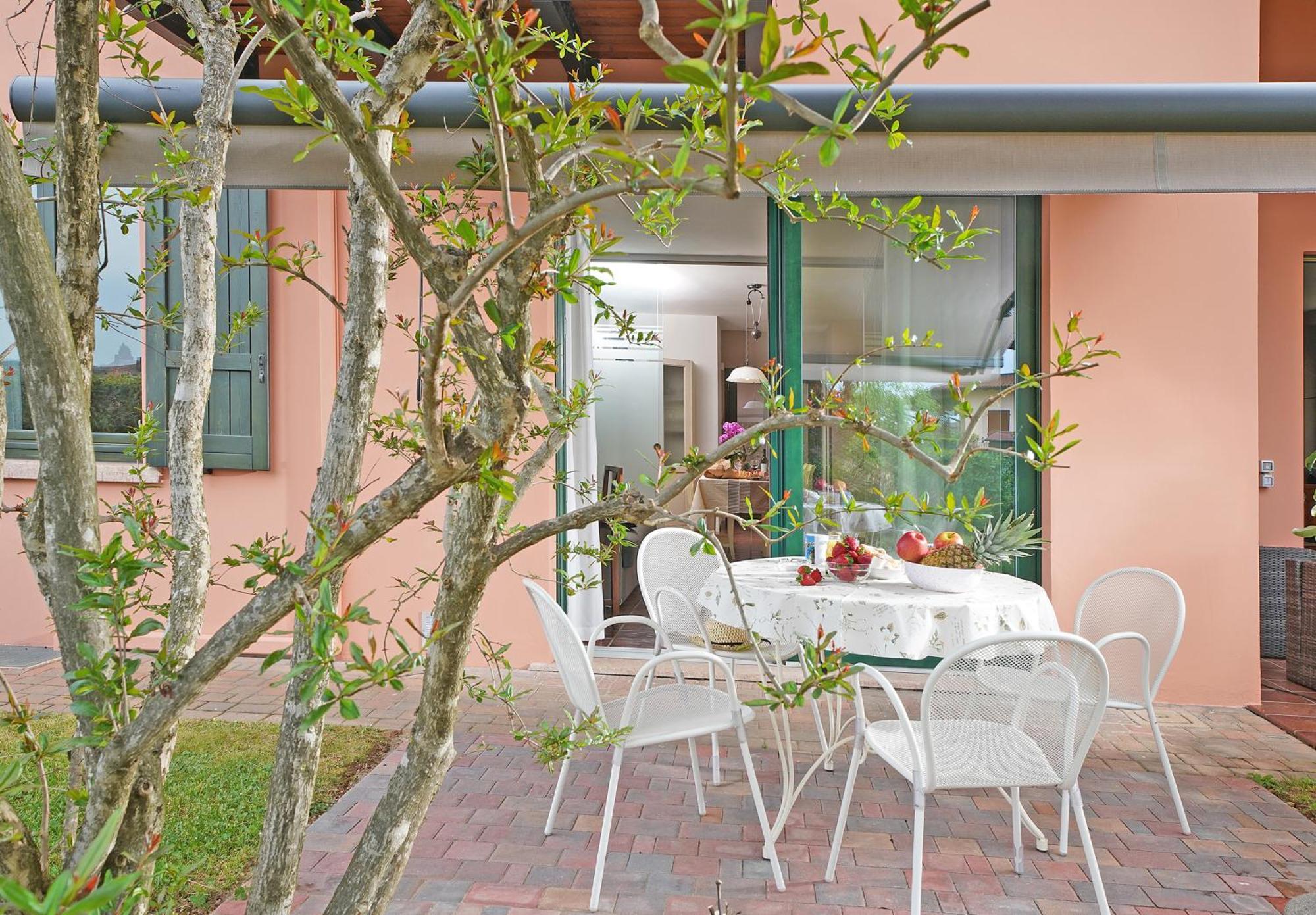Residence Il Melograno Manerba del Garda Phòng bức ảnh
